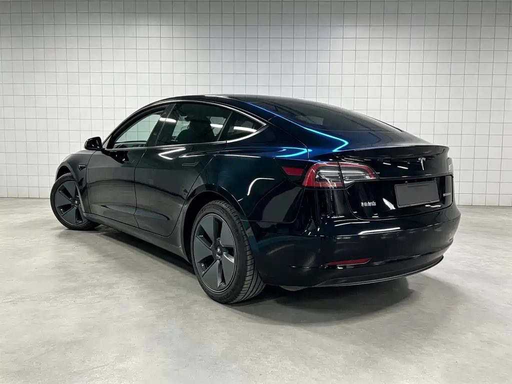 Tesla Model 3 — миниатюра 14