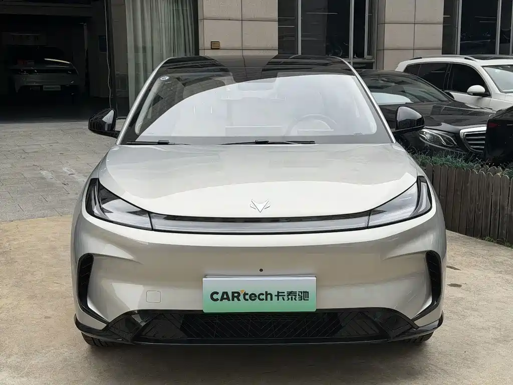 ARCFOX Beta T1 — миниатюра 2