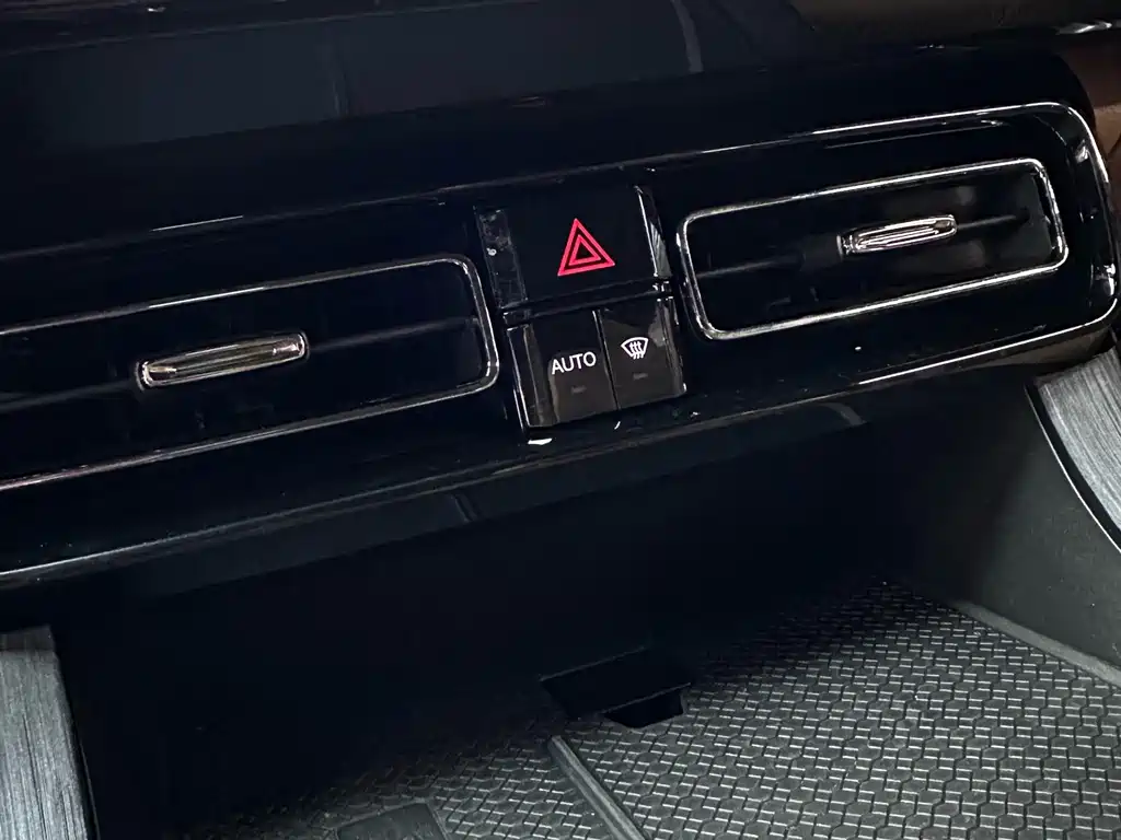 GAC Motor Trumpchi GS8 — миниатюра 25
