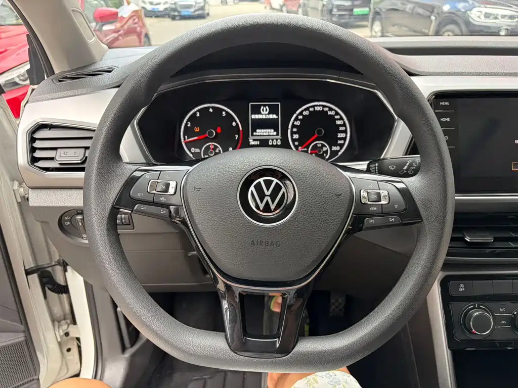 Volkswagen T-Cross — миниатюра 13