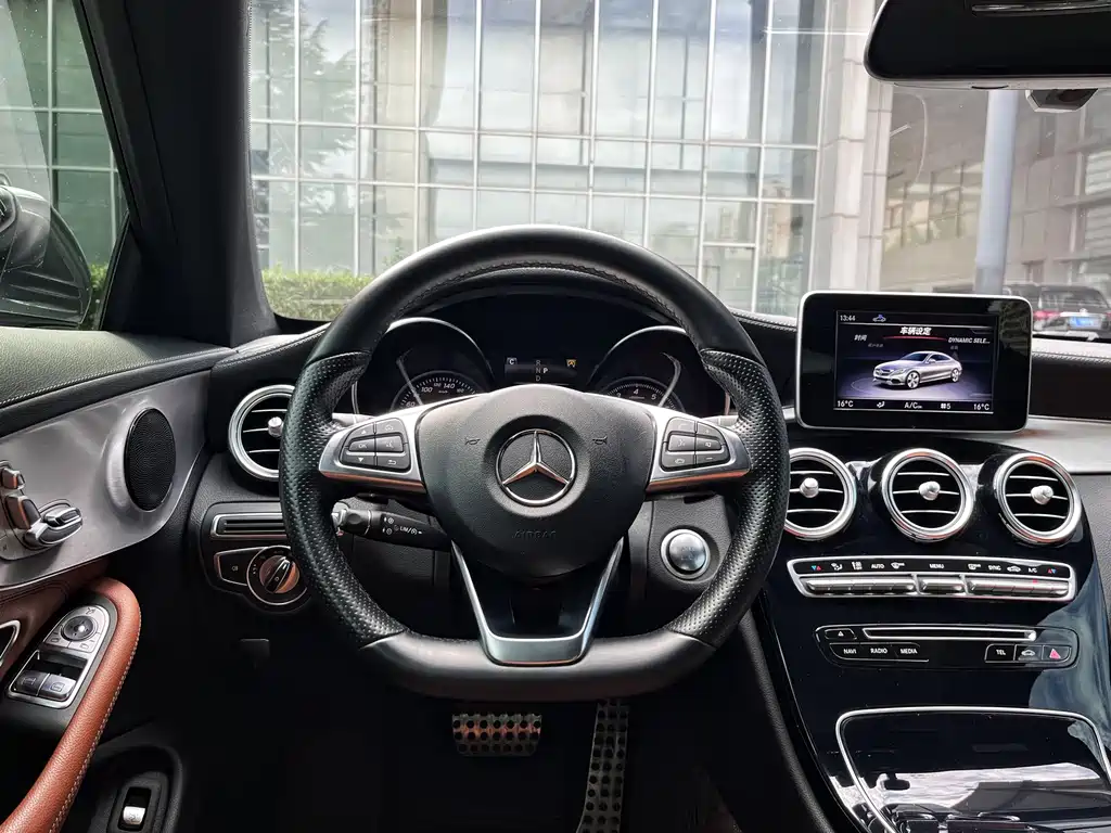 Mercedes-Benz C-Class (Import) — миниатюра 6