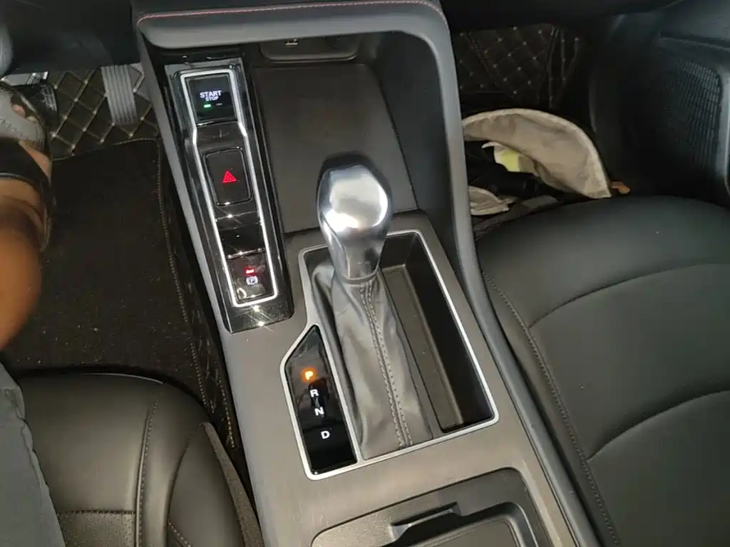 Roewe i5 — миниатюра 14