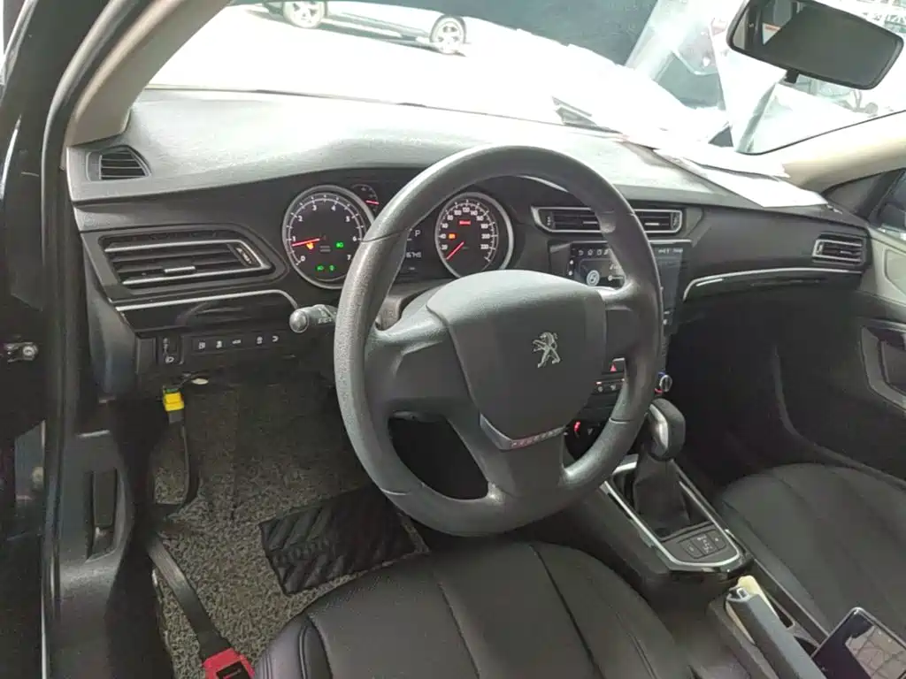 Peugeot 408 — миниатюра 10