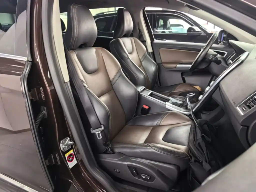 Volvo XC60 — миниатюра 25