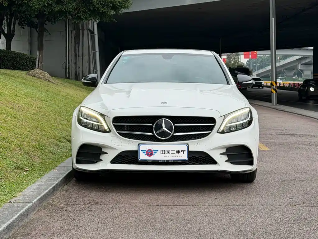 Mercedes-Benz C-Class — миниатюра 2