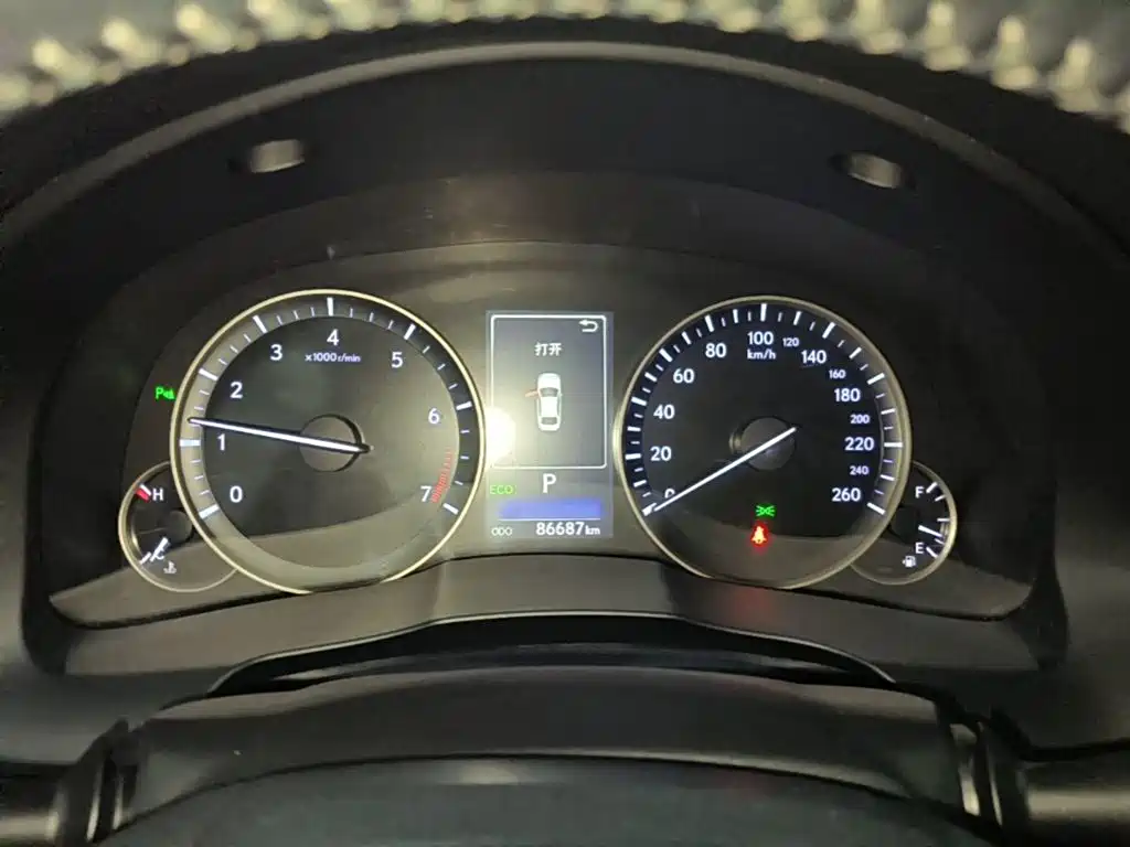 Lexus ES — миниатюра 12
