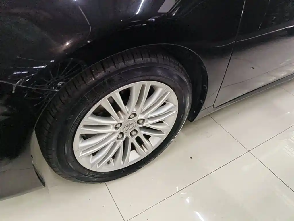Lexus ES — миниатюра 23