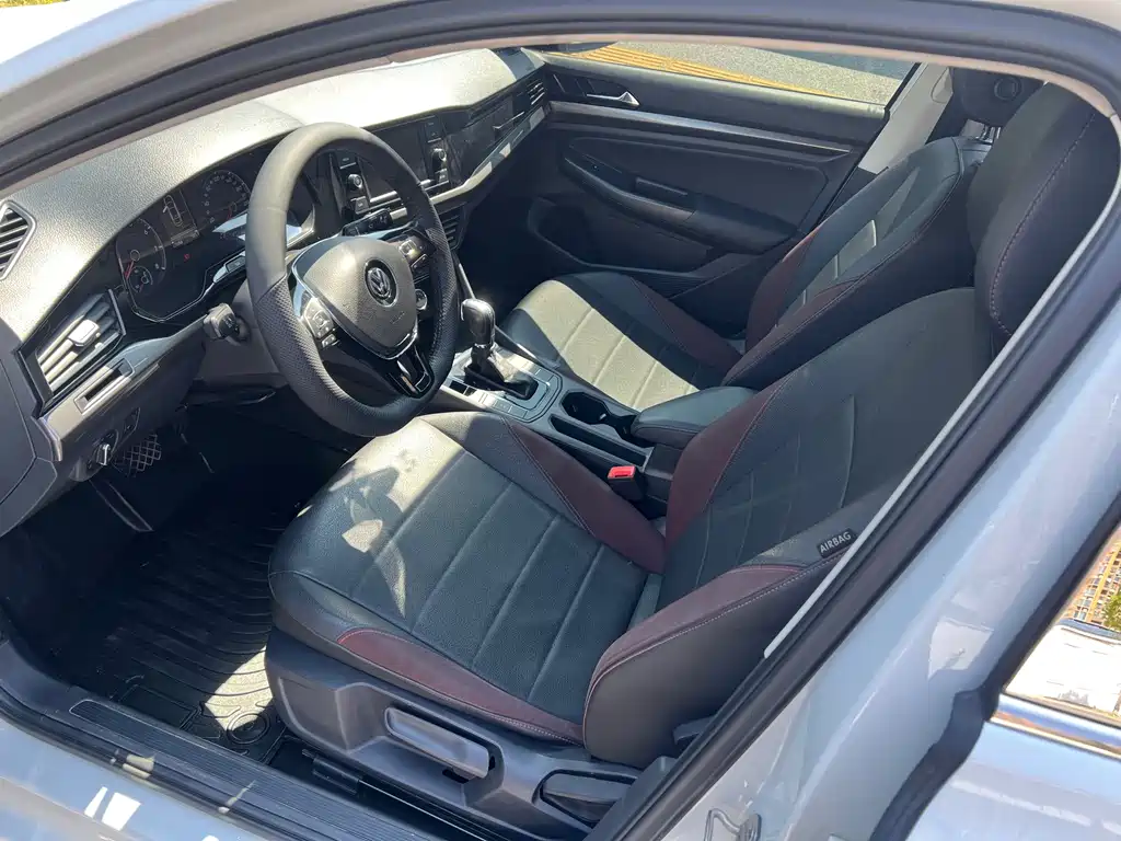 Volkswagen Bora — миниатюра 5