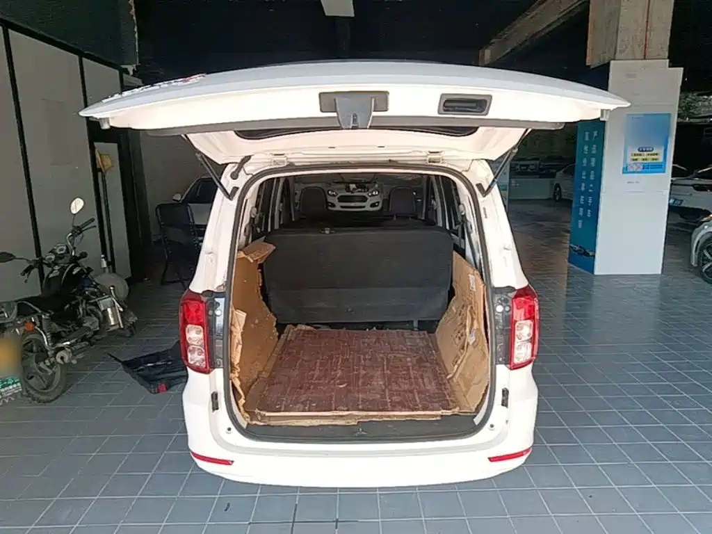Wuling Hongguang — миниатюра 19