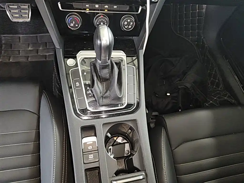 Volkswagen Magotan — миниатюра 14