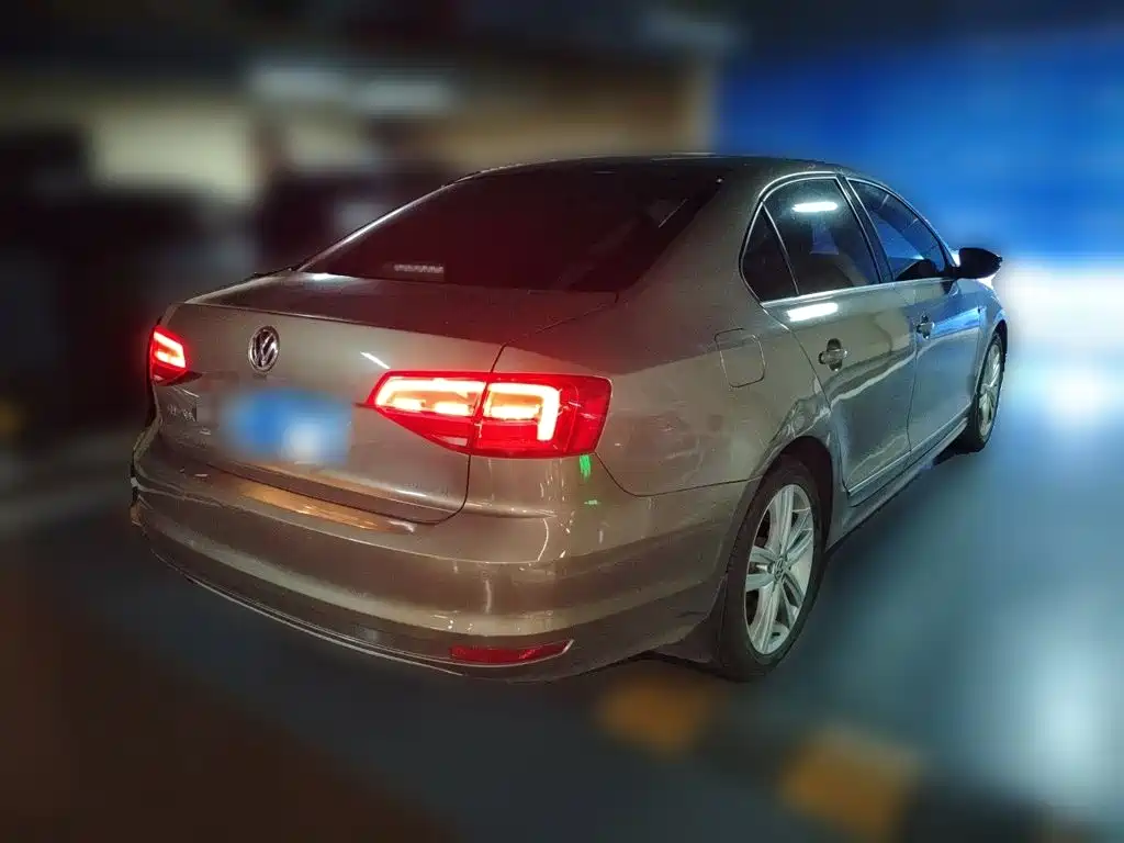 Volkswagen Sagitar — миниатюра 6