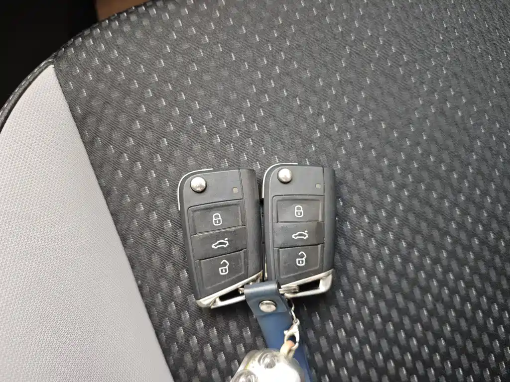 VOLKSWAGEN EXPLORING THE SHADOW