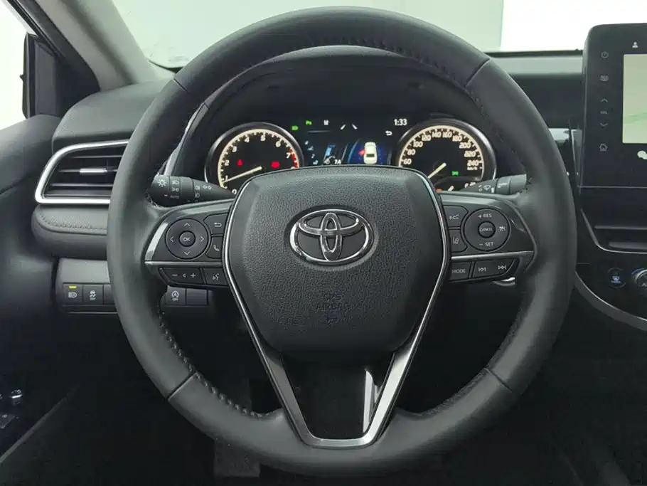 Toyota Camry — миниатюра 15