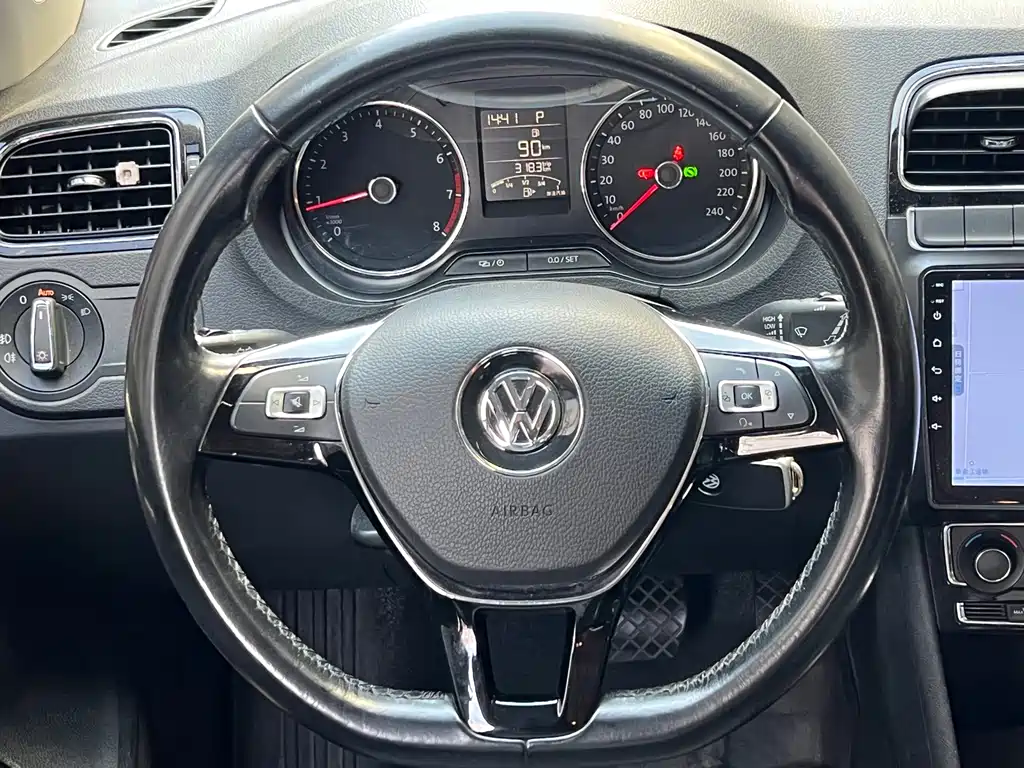 Volkswagen Polo — миниатюра 5