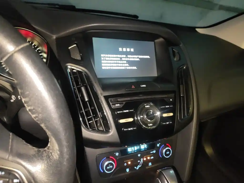 Ford Focus — миниатюра 10