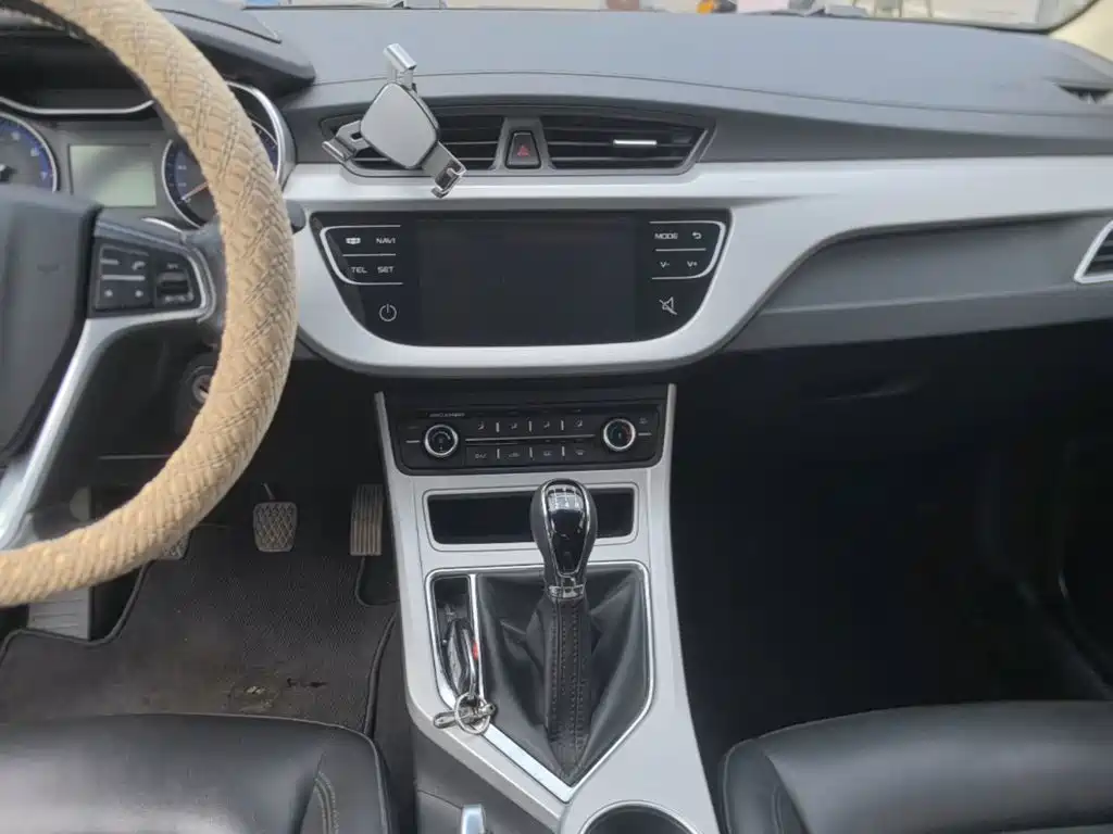 Geely Vision — миниатюра 13