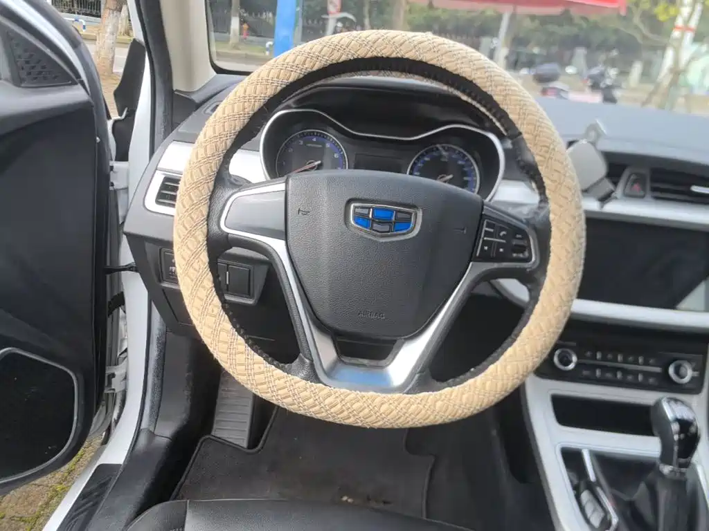 Geely Vision — миниатюра 11