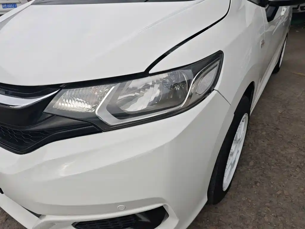 Honda Fit — миниатюра 24