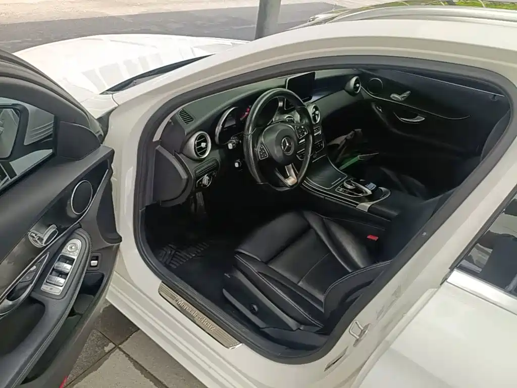 Mercedes-Benz C-Class (Import) — миниатюра 16