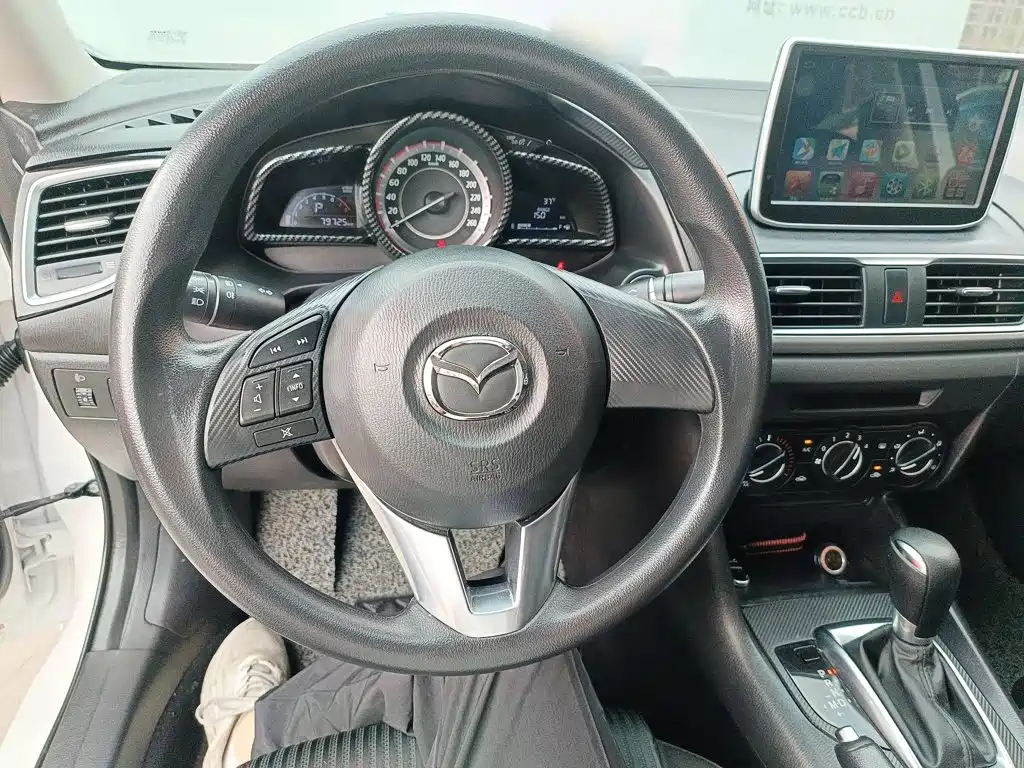 Mazda 3 Axela — миниатюра 11
