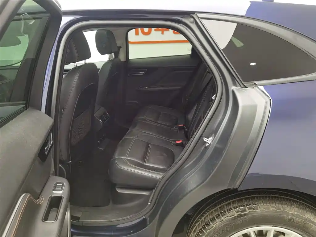 JAGUAR F PACE