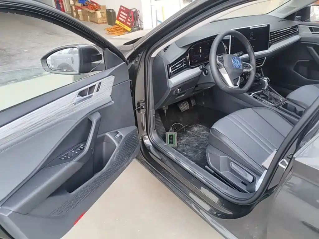 Volkswagen Sagitar — миниатюра 16