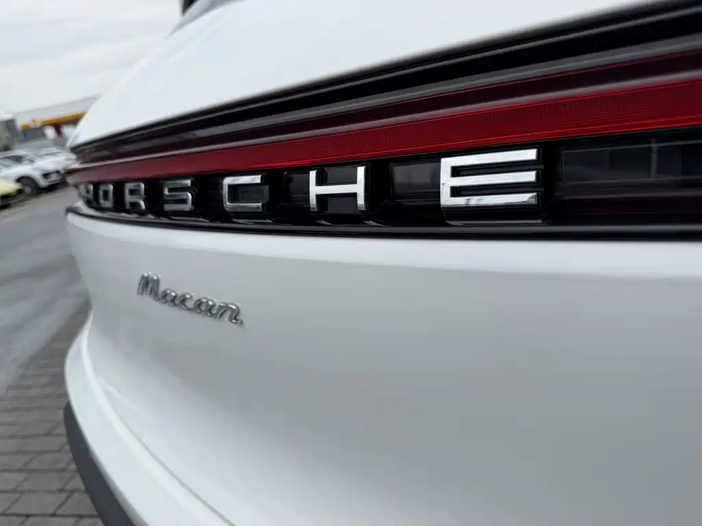 Porsche Macan — миниатюра 21