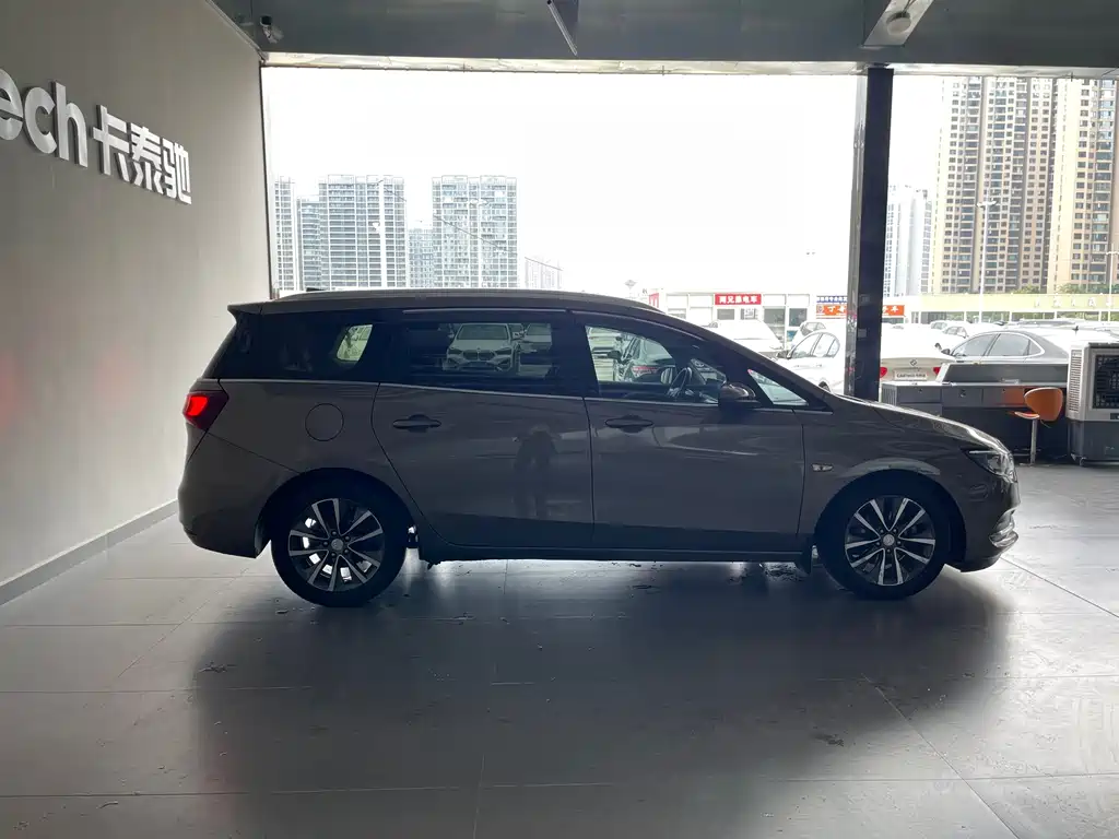 Buick GL6 — миниатюра 7