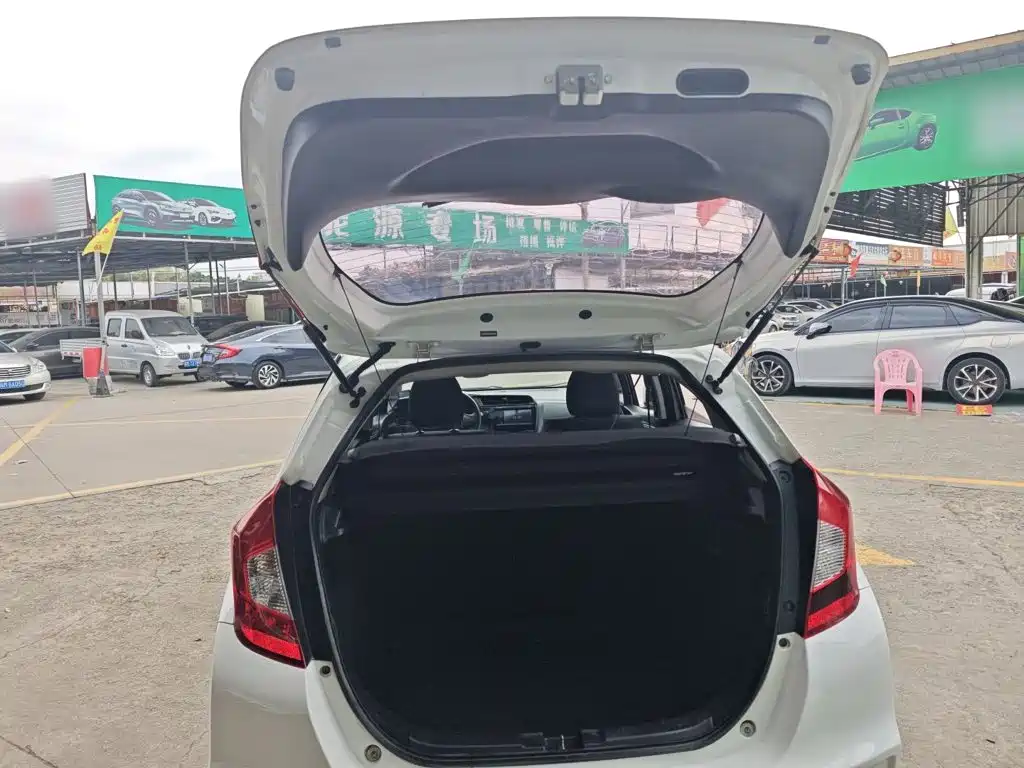 Honda Fit — миниатюра 19