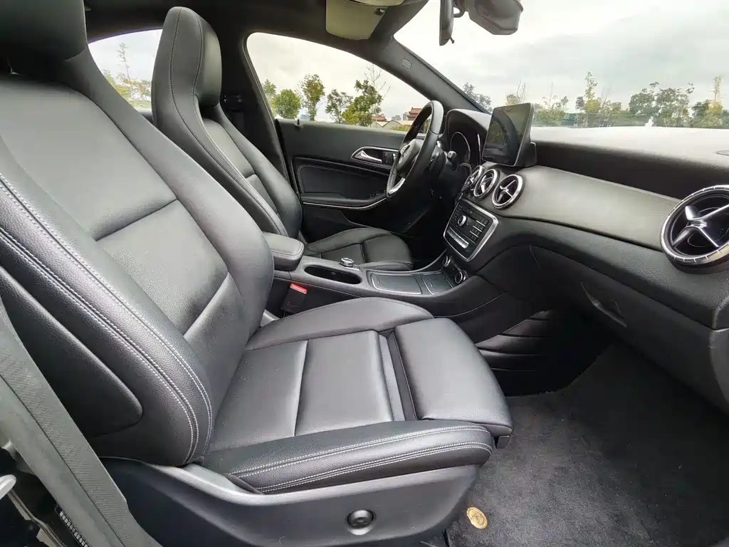 Mercedes-Benz CLA (Import) — миниатюра 13