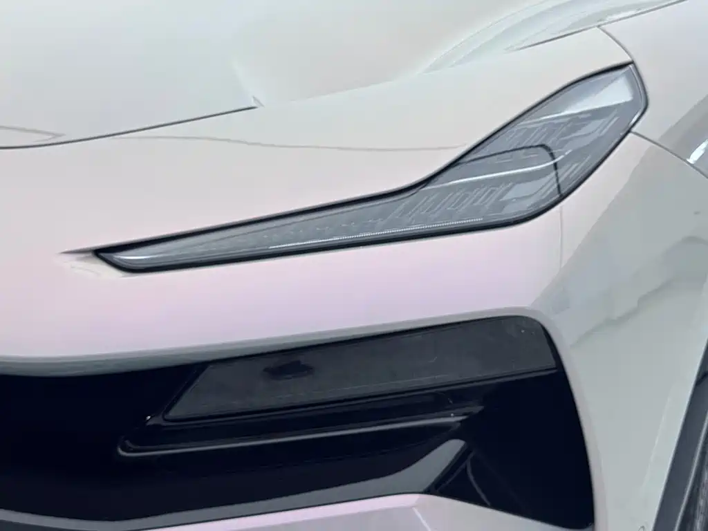 Lotus Eletre — миниатюра 6