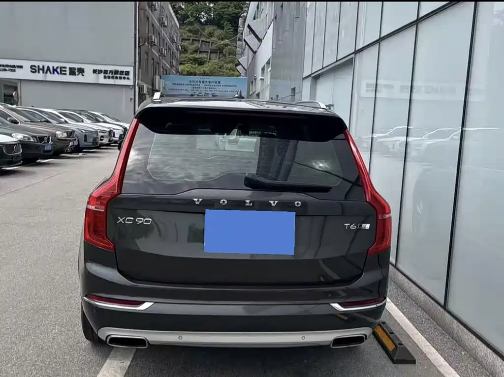 Volvo XC90 — миниатюра 8