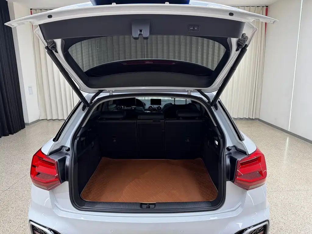 Audi Q2L — миниатюра 36