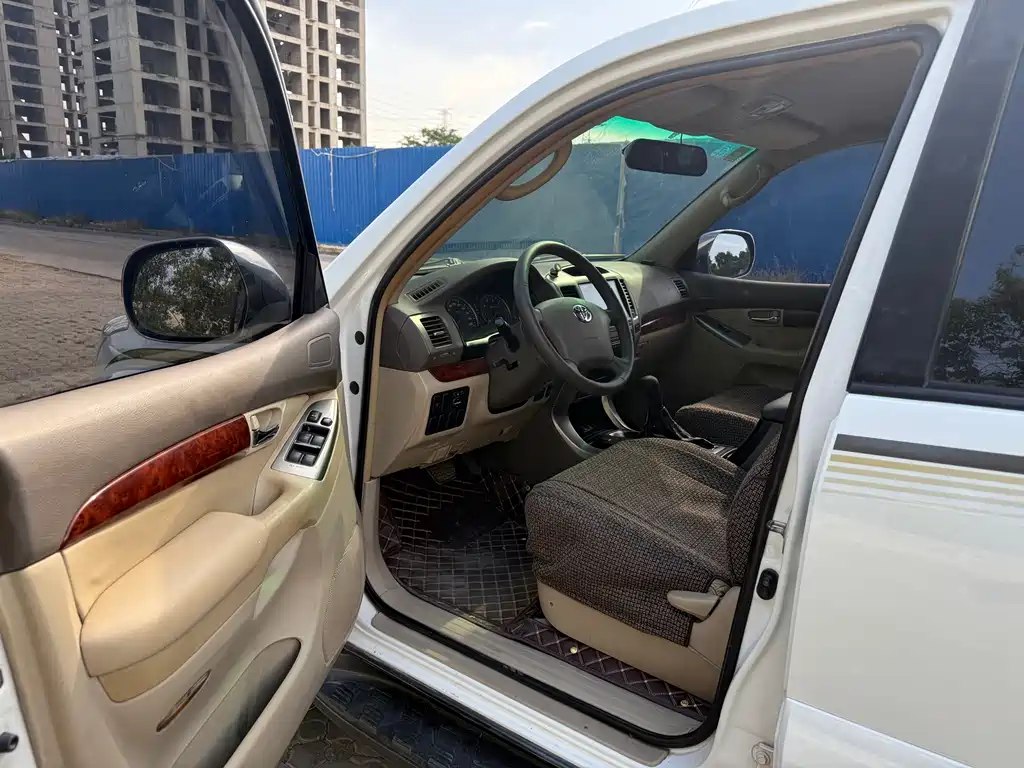 Toyota Land Cruiser Prado 2009 2.7L AT