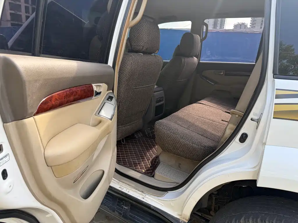 Toyota Land Cruiser Prado 2009 2.7L AT
