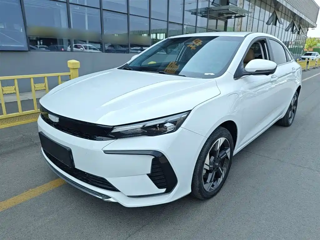 Geely L HiP 2024