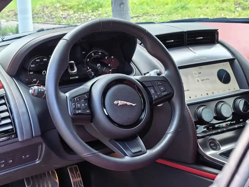 Jaguar F-TYPE — миниатюра 9