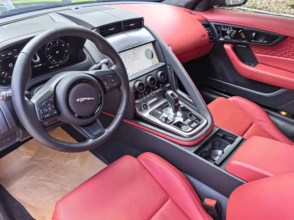 Jaguar F-TYPE — миниатюра 8
