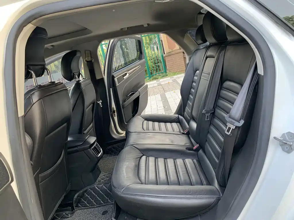 Ford Mondeo — миниатюра 13