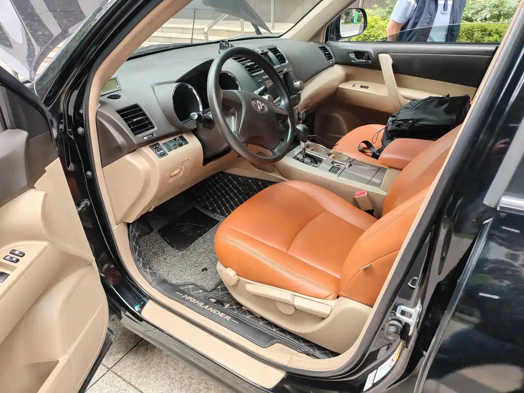 Toyota Highlander — миниатюра 6