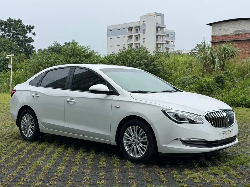 Buick Excelle — миниатюра 3