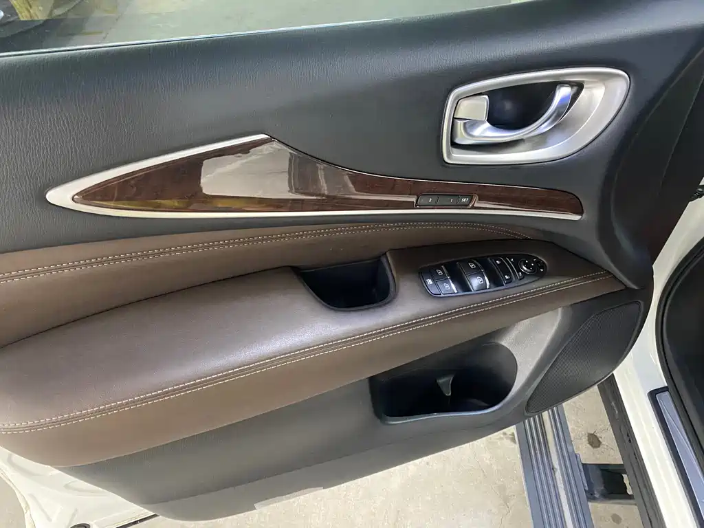 Infiniti QX60 (Import) — миниатюра 19