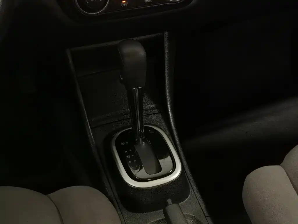 Nissan Sylphy — миниатюра 13