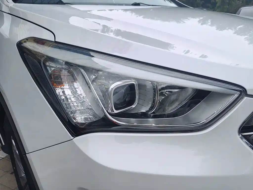 Hyundai Santa Fe — миниатюра 12