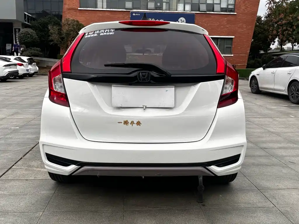 Honda Fit — миниатюра 4