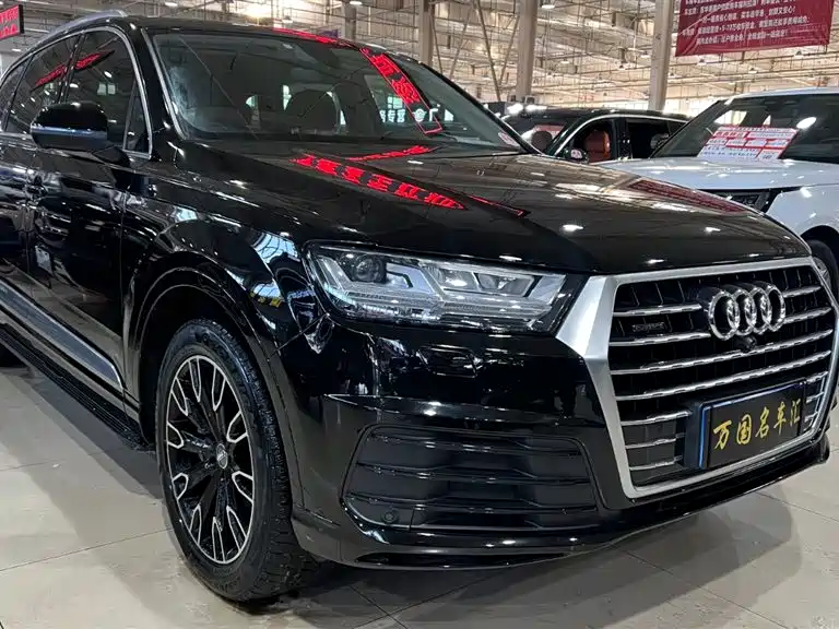Audi Q7 2019 55 TFSI