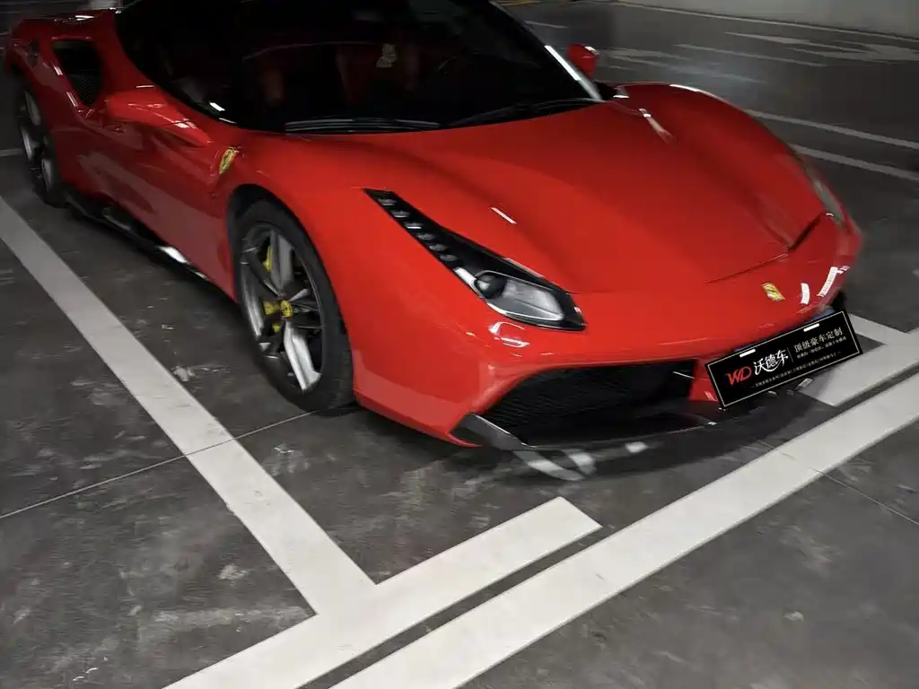 Ferrari 488 — миниатюра 4