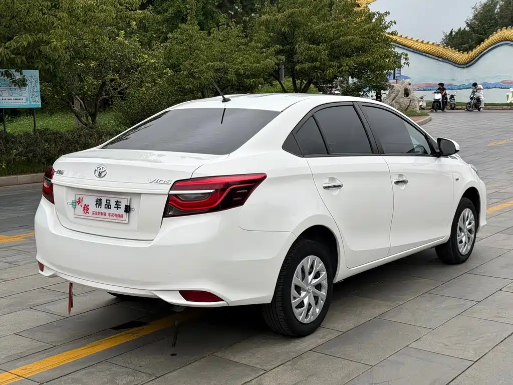 Toyota Vios — миниатюра 12
