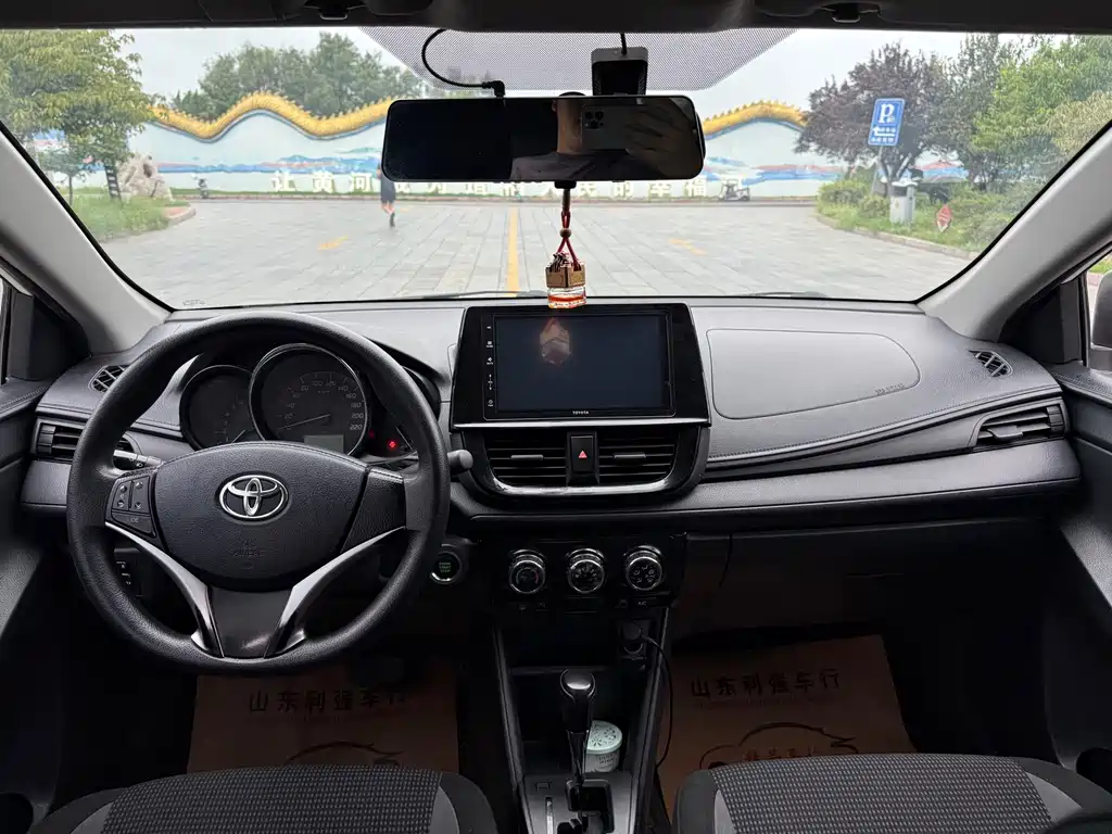 Toyota Vios — миниатюра 7