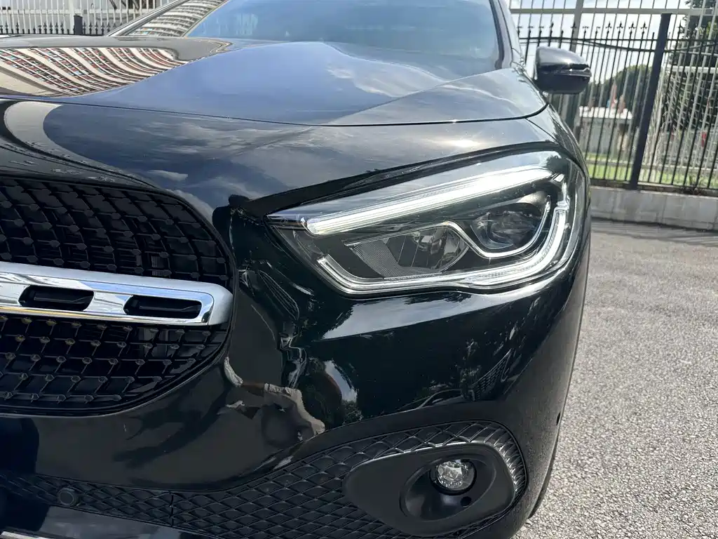 Mercedes-Benz GLA — миниатюра 7